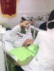 -苗医生草本科技祛痘