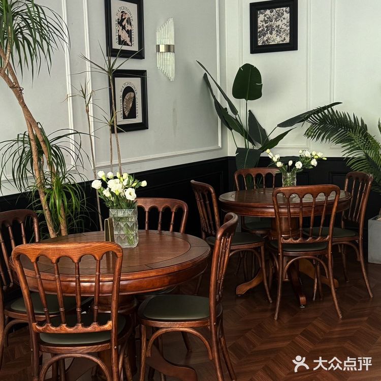 分享东阳生日餐厅🍴被鲜花包围的漂亮饭💐