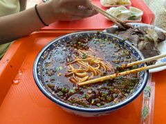 -吾穆勒蓬灰牛肉面·清真(北滨河中路店)