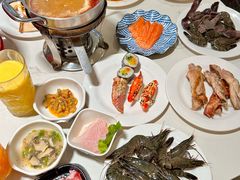 -金马门国际美食百汇(珞喻路店)
