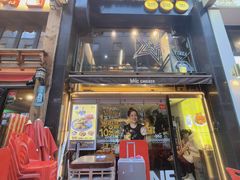 -BHC炸鸡(明洞总店)