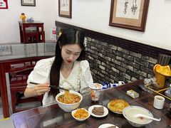 -牛一嘴·兰州牛肉面·大盘鸡(财富中心店)