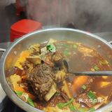 居民楼下的老味道—银港食堂