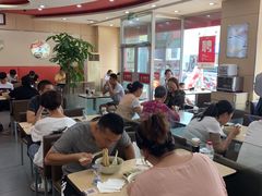 大堂-李先生牛肉面大王(营口大润发店)