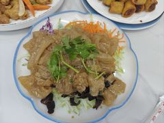 -一口猪海鲜浑锅·东北家常菜