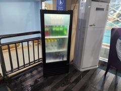 -蓝海豚游泳俱乐部(南京西路店)