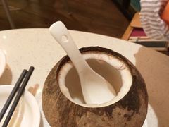 -潮庭港式茶餐厅·熊仔奶茶(同济广场店)