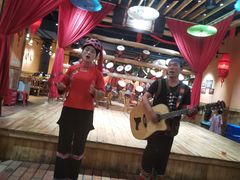 -老滇山寨•云南特色菜•地方菜•民族风情歌舞表演(金碧店)