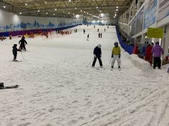-乔波室内滑雪场