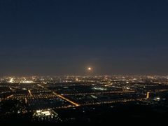 -鬼笑石后山停车场