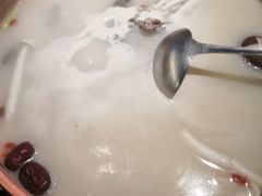 -三人行骨头王火锅(长寿店)