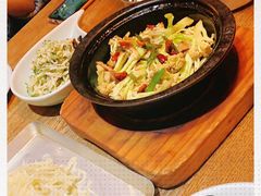 -金牌老碗时尚陕菜(王府井百货店)