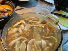 武定母鸡炖菌汤-半山腰·云南菜(侨福芳草地店)