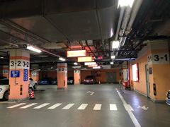 -大宁国际商业广场-地下停车库