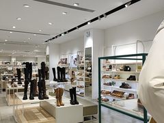 -hotwind热风(世纪东方广场店)