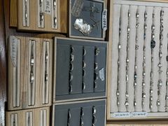-十八字金·银饰·拼豆·开蚌DIY(魏公芳华里店)