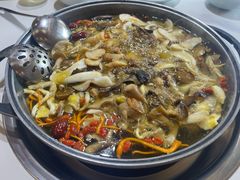 -野菌王•养生汤锅•野生菌火锅(大理漾濞路店)