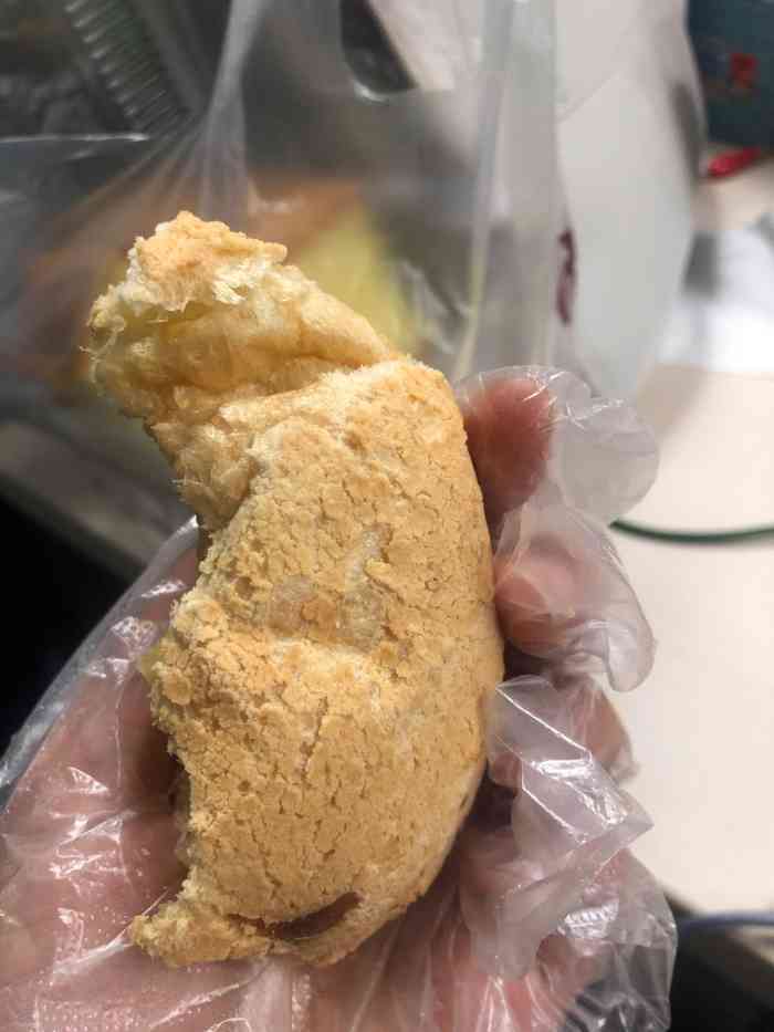 南湾村·pastry宫廷糕点-"23块钱有泡芙有菠萝糕,份量不少,充一百.