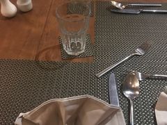餐具摆设-Old House Restaurant