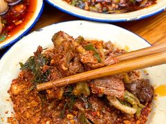 -拈签一笑黄牛肉辣卤串串