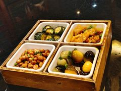 -东口码头·烧鸽子·鱼头泡饼·地方菜(金鹰悦城店)