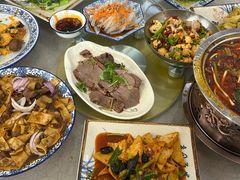 -壹阁胡羊焖饼(特色小吃街店)