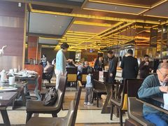 -大中华希尔顿酒店-念自助餐·嗨啤·小龙虾