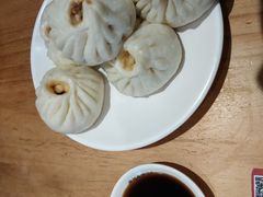 老面土猪肉包-凤起龙游老面包子(凯德晶品店)