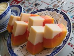 -广信牛奶甜品世家(台东店)