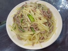 -卢六川汤肉(南方花园店)