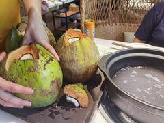 -东椰·海南椰子鸡火锅(朝阳门店)