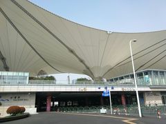 门面-东浩兰生上海世博展览馆