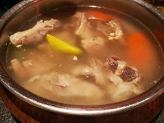 宁夏盐池滩羊手抓肉-丝路金桃·新疆菜(徐汇店)