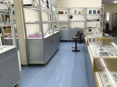 -无奔眼镜·蔡司·依视路授权店(马家堡店)