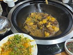 -山妹子铁锅炖