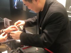 -亨得利钟表商店