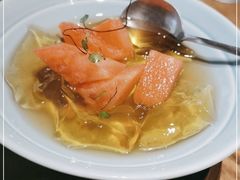 -蜜桃餐厅·伴山(湖滨商业街店)