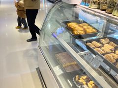 -上海哈尔滨食品厂(合生汇店)