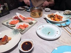 -雍容荟帝王蟹活龙虾展台自助(IFS黑金店)