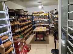 -秀云俄罗斯列巴屋(军星小区店)