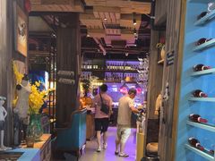 -领鲜活海鲜榴莲自助火锅(东门店)