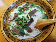 -肇兴特色牛肉粉