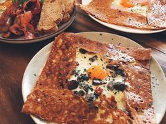 熏肉鸡蛋芝士奶油蘑菇可丽饼-RAC BAR(安福路店)