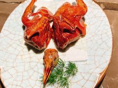 脆皮乳鸽-新荣记(BFC外滩金融中心店)