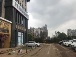 -静待花开瑜伽尊巴会馆