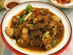 渔村鲍鱼炒鸡-小船渔村•大连菜•大连焖鱼(明泽街店)