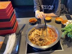 -牛武士寿喜烧·和牛火锅自助(全球首店)