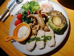 -JINNS锦时 steak&pizza(浸信会礼拜堂旧址店)