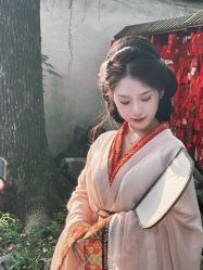 -一揽芳华汉服旗袍体验馆(拙政园店)