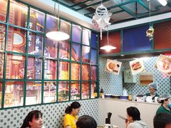 大堂-柴爿巷·香酥鸡&馄饨(复兴中路店)